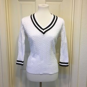 🚨 gave away 🚨☕️ Chaps Black and White Sweater